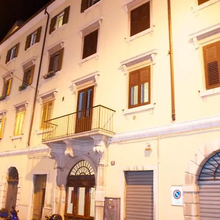 Διαμέρισμα Mansarda Puecher