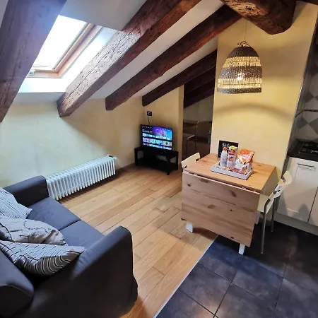 Appartement Mansarda Puecher