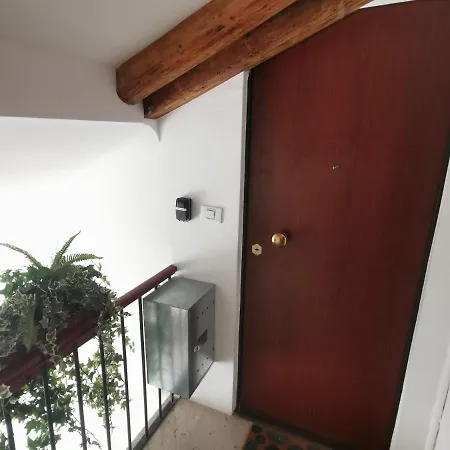 Appartement Mansarda Puecher *